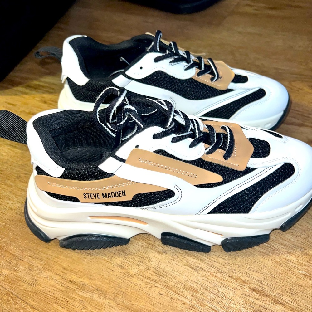 Steve Madden Possession Black/Tan sneakers